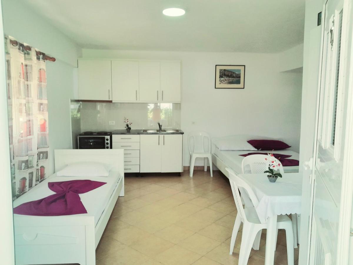 Gb Rooms Ksamil Bagian luar foto
