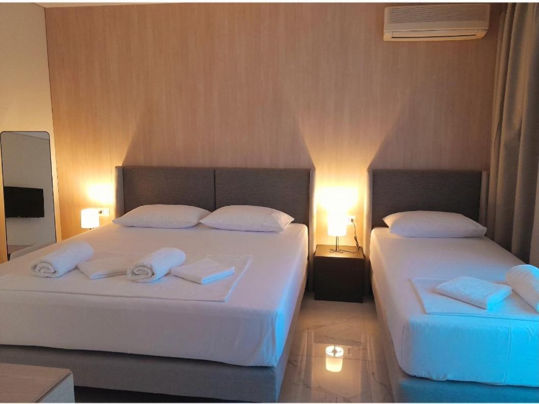 Gb Rooms Ksamil Ruang foto